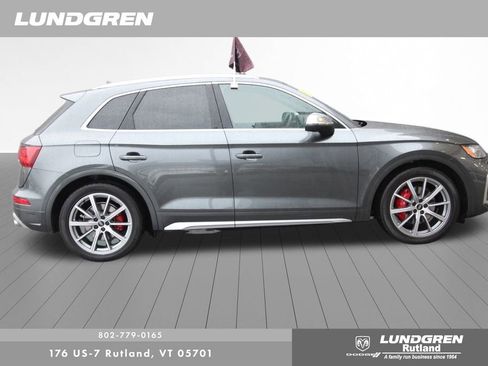 Certified 2024 Audi SQ5 Premium Plus image 2