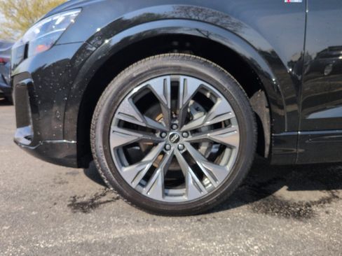 Used 2026 Audi Q8 Premium Plus image 25