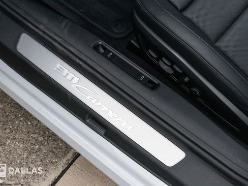 Used 2025 Porsche 911 Carrera image 21