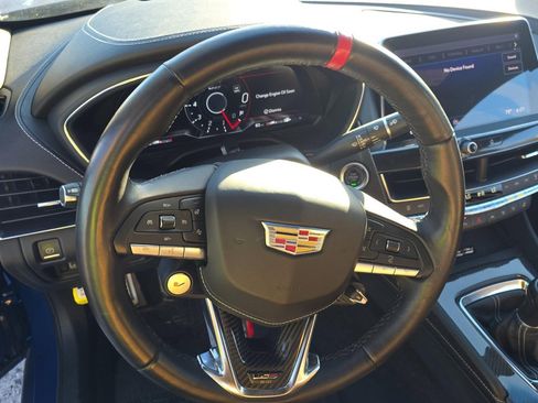 Used 2022 Cadillac CT5 V Blackwing image 13