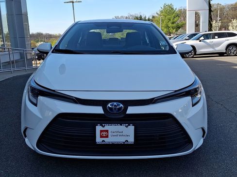 Certified 2023 Toyota Corolla LE image 2