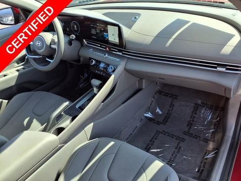 Certified 2024 Hyundai Elantra SEL image 28