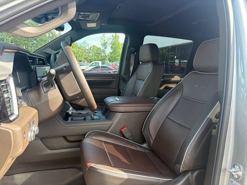 Used 2026 GMC Sierra 2500 Denali w/ Denali Reserve Package AWD/4WD image 5