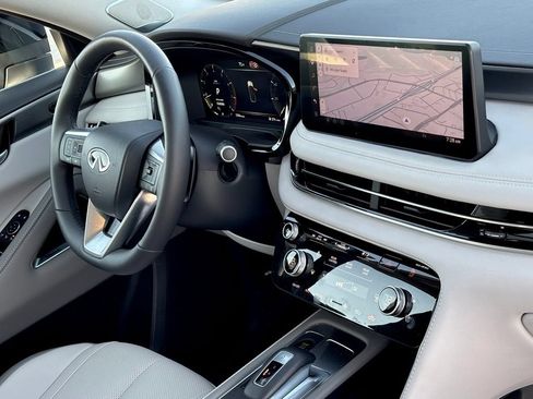 Certified 2026 INFINITI QX60 Luxe w/ Cargo Package FWD image 32