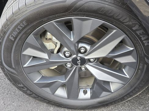 Used 2024 Kia Sportage SX Prestige image 32