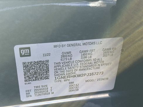 Certified 2023 Chevrolet Traverse LT w/ Rear Camera Mirror Package image 18