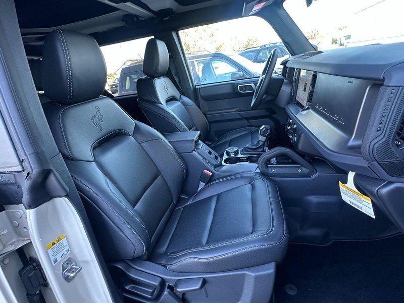 Used 2025 Ford Bronco Badlands AWD/4WD image 15