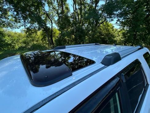 Used 2019 Toyota 4Runner SR5 Premium AWD/4WD image 15