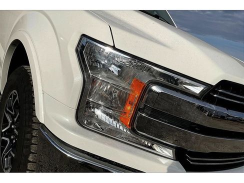 Used 2020 Ford F150 Lariat w/ Trailer Tow Package image 31