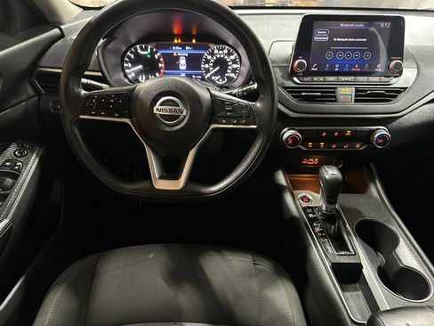 Used 2020 Nissan Altima 2.5 S FWD image 16