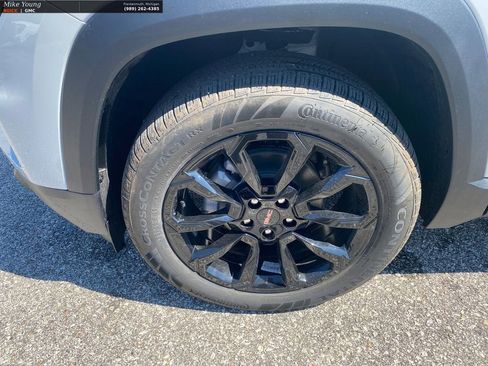 New 2026 GMC Terrain Elevation w/ Elevation Premium Package AWD/4WD image 11