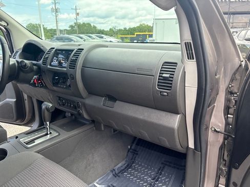 Used 2006 Nissan Xterra Off-Road w/ (W94) Tow Pkg AWD/4WD image 32