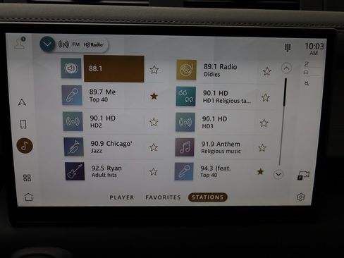 New 2025 Land Rover Defender 110 S image 11