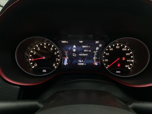 Used 2019 Jeep Compass Trailhawk AWD/4WD image 33