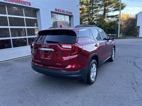 Used 2022 GMC Terrain SLE w/ Driver Convenience Package image 8