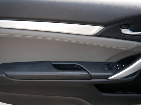 Used 2016 Honda Civic EX-L image 30