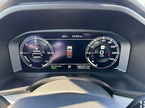 Used 2025 Mitsubishi Outlander SEL image 14