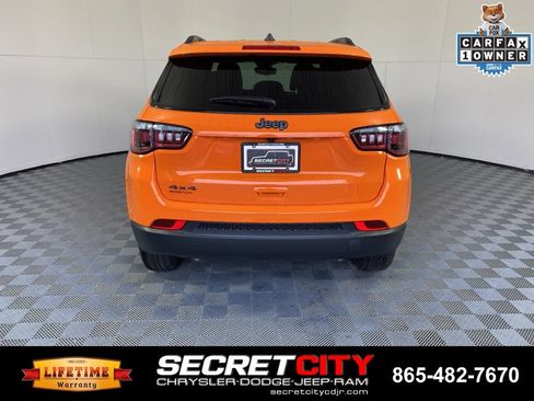 Used 2026 Jeep Compass Latitude AWD/4WD image 6