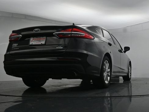 Used 2020 Ford Fusion SE FWD image 36