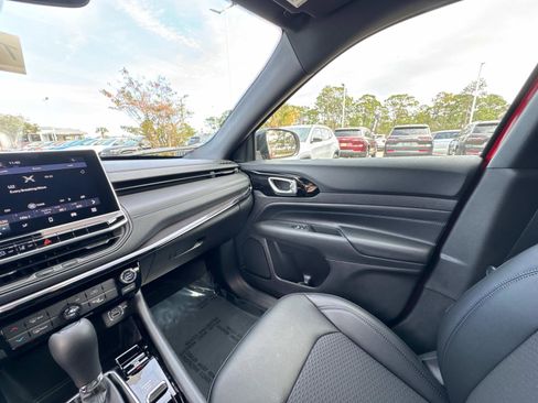 New 2026 Jeep Compass Latitude image 25