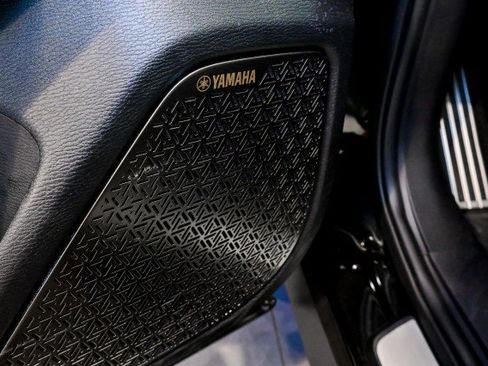 Used 2025 Mitsubishi Outlander AWD image 47