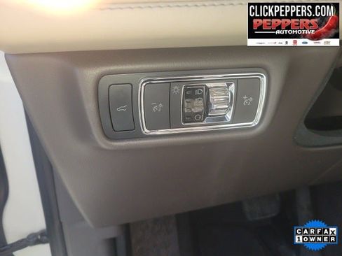 Used 2023 Lincoln Aviator AWD w/ Premium Package image 20