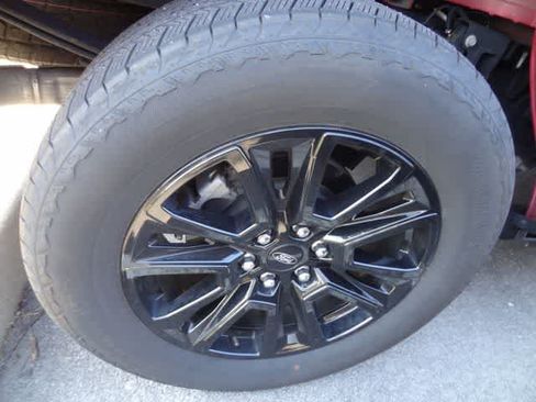 Used 2024 Ford F150 Platinum AWD/4WD image 13