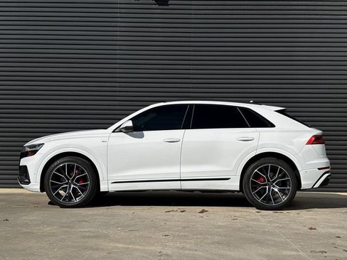 Used 2020 Audi Q8 Prestige w/ Prestige Package image 2