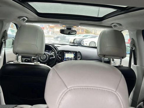 Used 2018 Jeep Compass Limited w/ Navigation Group image 8