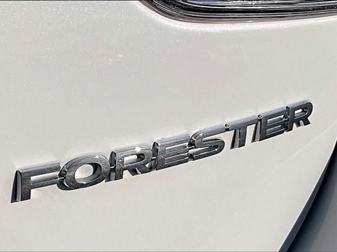 Used 2021 Subaru Forester Limited w/ Popular Package #3 image 8