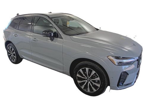 Used 2024 Volvo XC60 B5 Plus AWD/4WD image 4