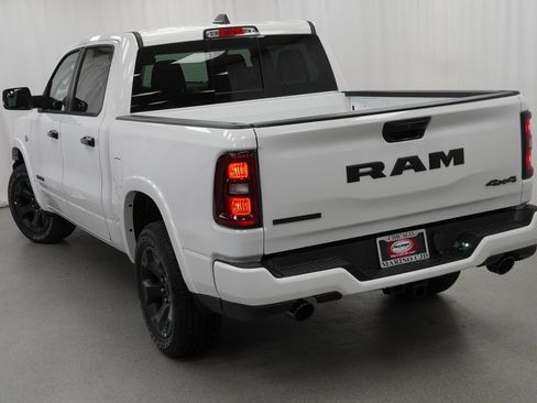 New 2026 RAM 1500 4x4 Crew Cab image 11