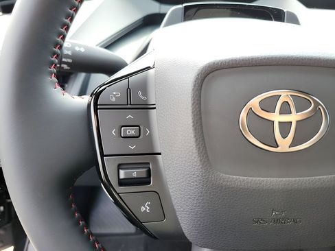 New 2026 Toyota Prius Plug-In Hybrid FWD image 14