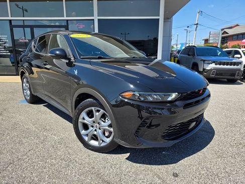Used 2024 Dodge Hornet R/T Plus AWD/4WD image 2