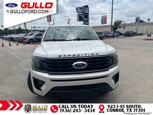 Used 2019 Ford Expedition Limited w/ Equipment Group 303A AWD/4WD image 2