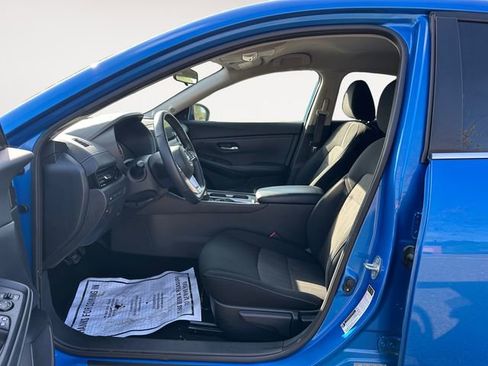 Used 2021 Nissan Sentra SV image 9