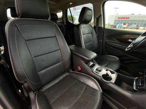 Used 2019 GMC Terrain Denali w/ Comfort Package AWD/4WD image 15