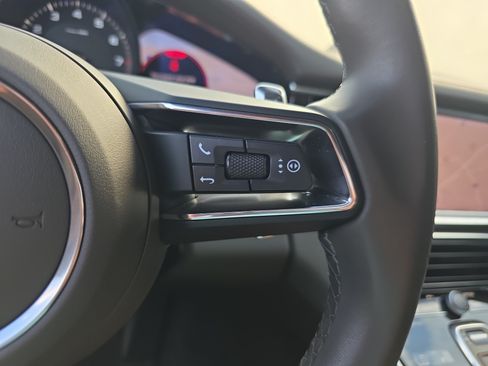 Certified 2023 Porsche Panamera image 23