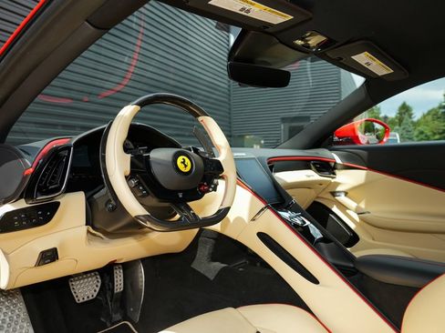 Used 2024 Ferrari Roma RWD image 4