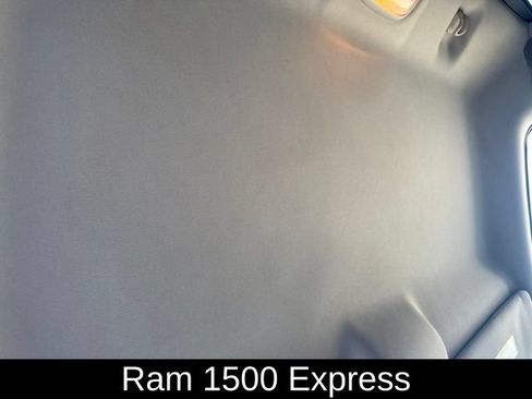 Used 2016 RAM 1500 Express RWD image 17
