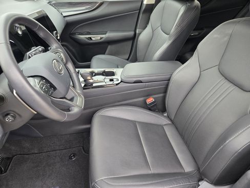 Used 2025 Lexus NX 250 FWD w/ Premium Package image 21