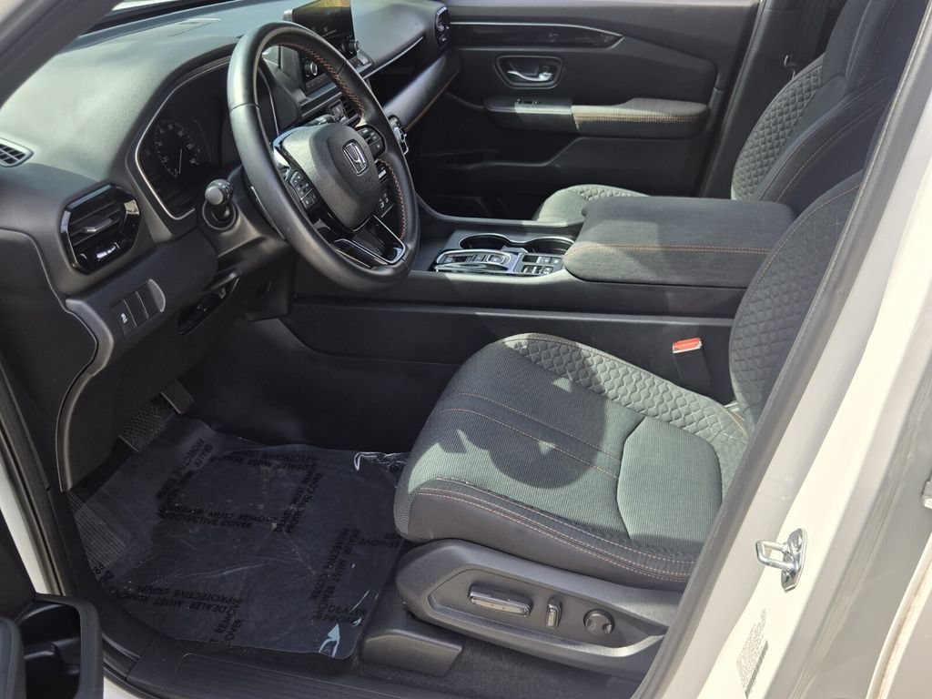 Certified 2023 Honda Pilot Sport image 11