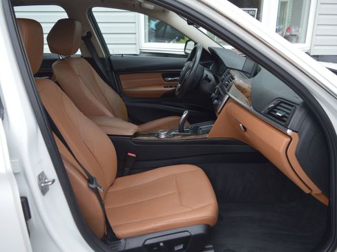 Used 2015 BMW 328i xDrive Sedan AWD/4WD image 17