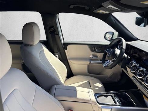 Certified 2025 Mercedes-Benz GLB 250 image 23