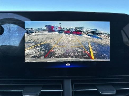 Used 2024 Chevrolet Trax LT image 14