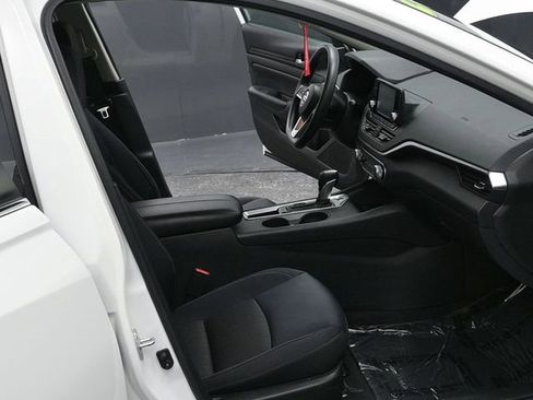 Used 2021 Nissan Altima 2.5 S image 9