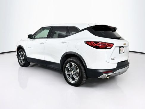 Used 2025 Chevrolet Blazer LT FWD image 7