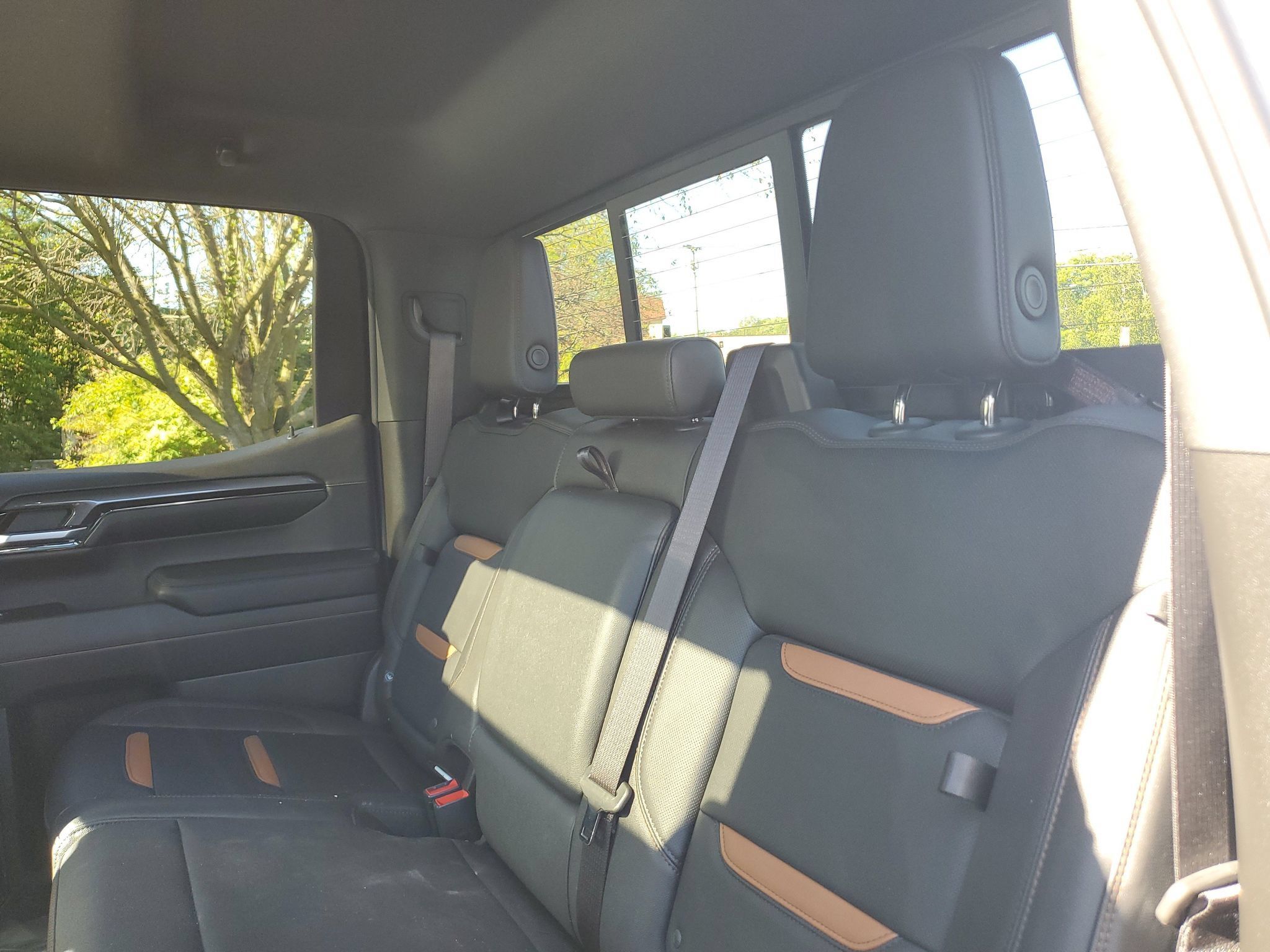 Used 2023 GMC Sierra 1500 AT4 w/ AT4 Premium Package AWD/4WD image 10