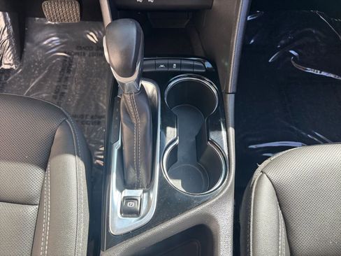 Used 2024 Buick Encore GX Sport Touring image 41