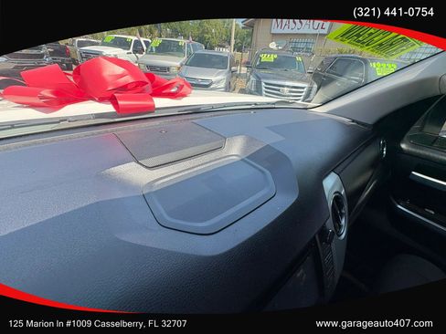 Used 2015 Toyota Tundra SR5 w/ SR5 Upgrade Package image 21